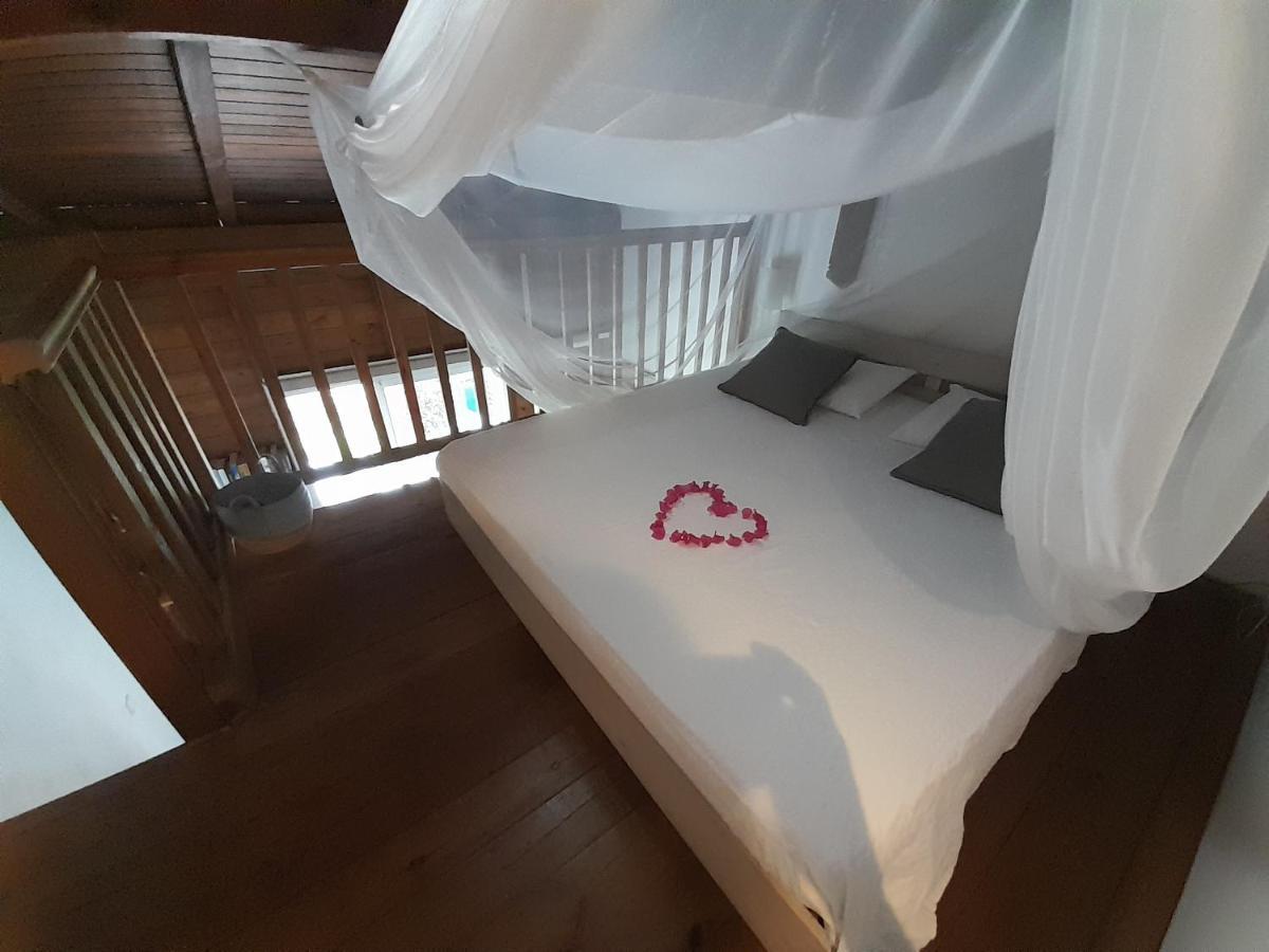 Bed and Breakfast Ali-Naïs Location Deshaies Esterno foto