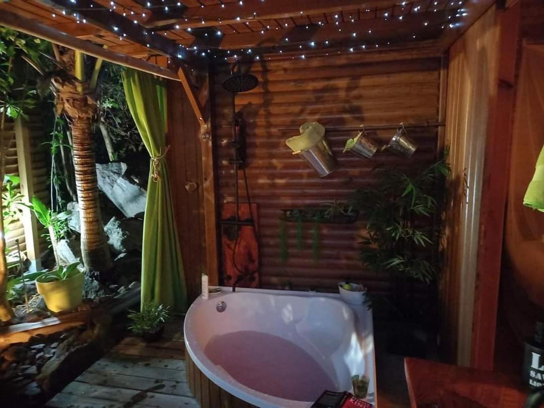 Bed and Breakfast Ali-Naïs Location Deshaies Camera foto